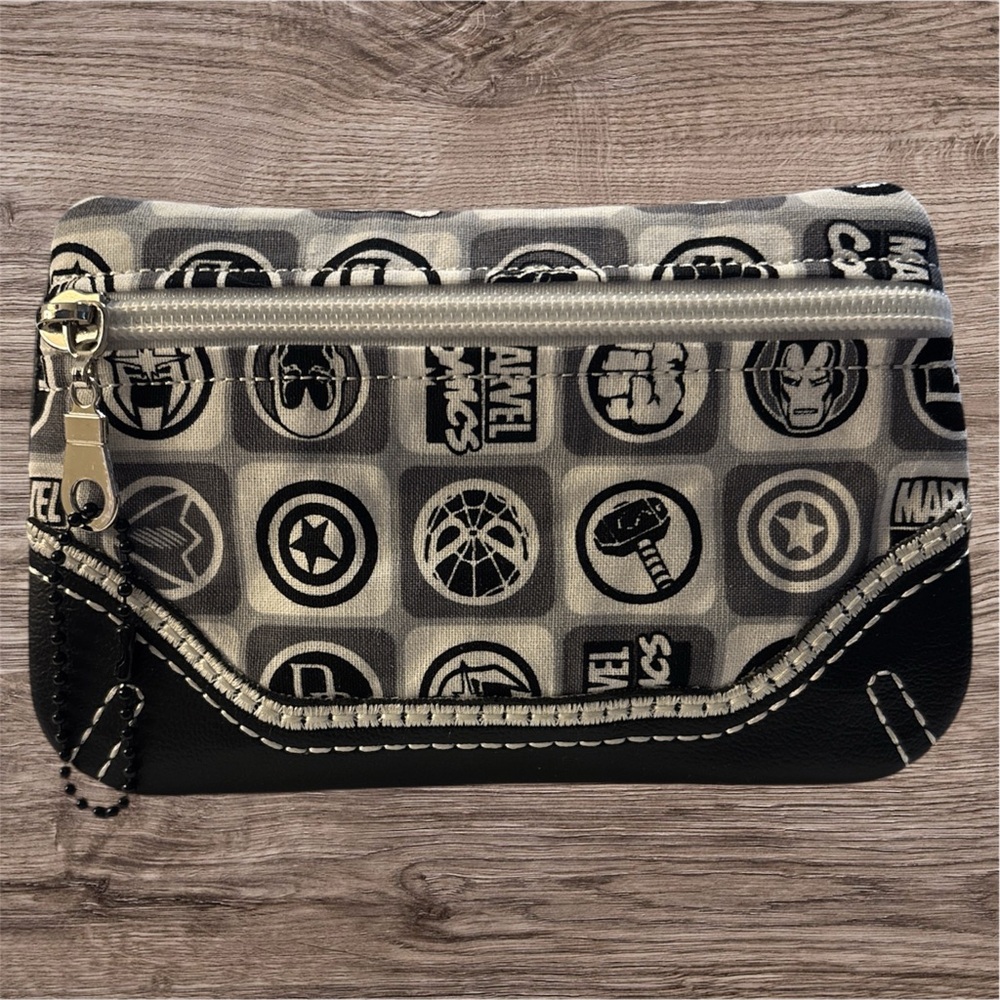 Marvel Comics Black and Gray Women's Watch Pouch